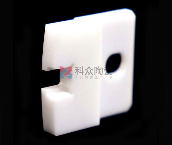 導(dǎo)致氧化鋯陶瓷結(jié)構(gòu)件變形的原因有哪些呢？（圖）